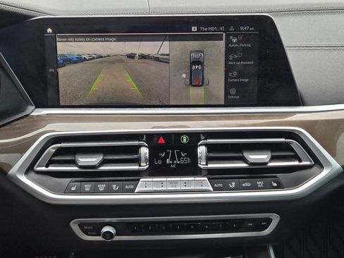 Used 2022 BMW X5 xDrive40i w/ Premium Package image 18