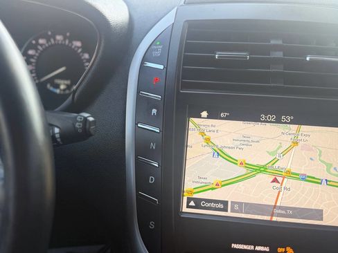 Used 2018 Lincoln MKC Reserve image 28