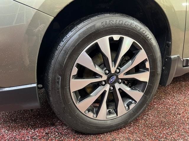 Used 2017 Subaru Outback 2.5i Limited AWD/4WD image 11