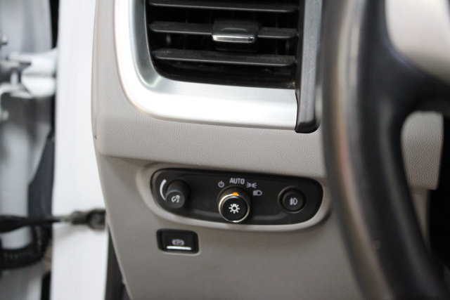 Used 2020 GMC Terrain SLT w/ Preferred Package FWD image 15