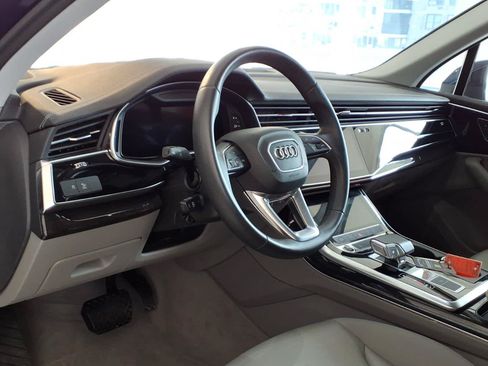 Certified 2023 Audi Q7 2.0T Premium w/ Convenience Package AWD/4WD image 9
