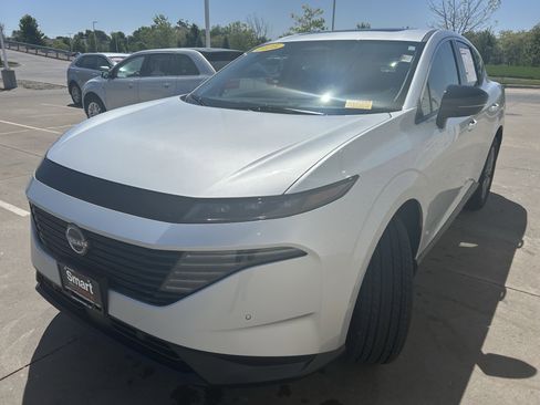 Used 2025 Nissan Murano SL AWD/4WD image 3