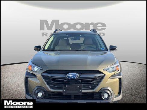 Used 2025 Subaru Outback Premium w/ Popular Package #1A image 8