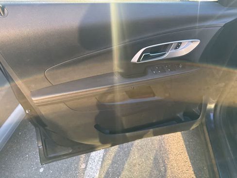 Used 2015 Chevrolet Equinox LT w/ Driver Convenience Package image 7