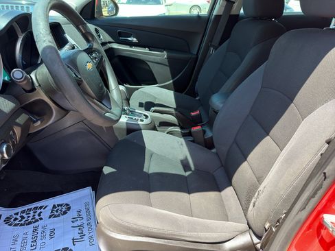 Used 2015 Chevrolet Cruze LT FWD image 9
