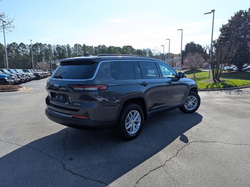 Certified 2025 Jeep Grand Cherokee L Laredo w/ Trailer Tow Package image 5