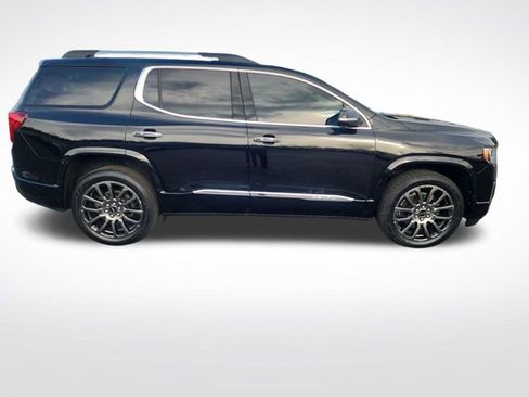 Used 2022 GMC Acadia Denali w/ Black Diamond Edition image 6