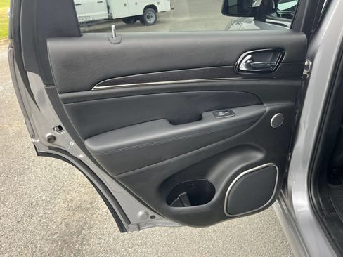 Used 2021 Jeep Grand Cherokee High Altitude AWD/4WD image 24