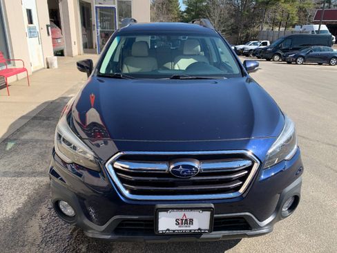 Used 2018 Subaru Outback 2.5i Premium image 2