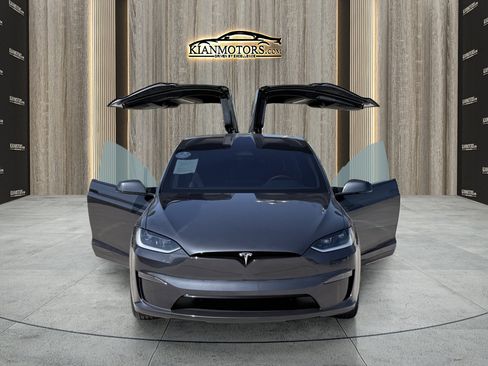 Used 2025 Tesla Model X AWD/4WD image 19
