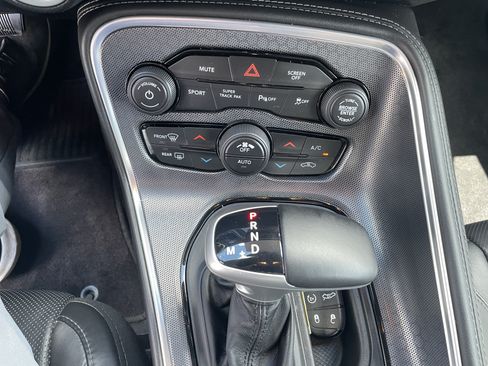 Used 2018 Dodge Challenger GT w/ Driver Convenience Group AWD/4WD image 20