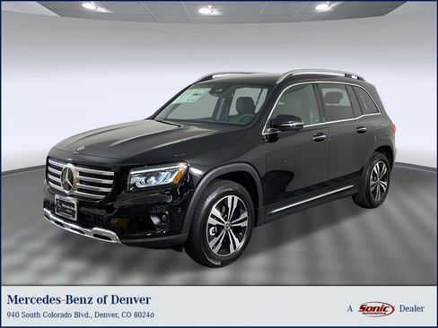 Used 2025 Mercedes-Benz GLB 250 4MATIC image 1