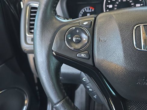 Used 2019 Honda HR-V EX-L image 19