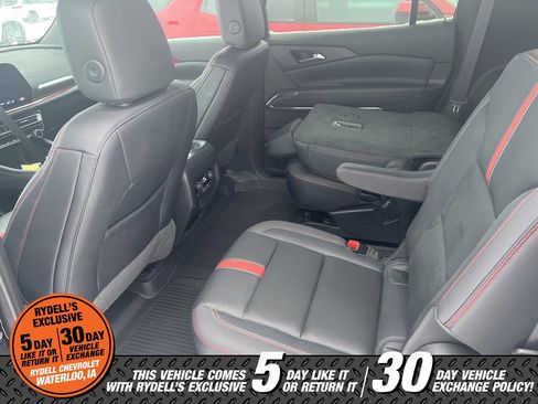 Certified 2024 Chevrolet Traverse RS w/ LPO, Floor Liner Package image 7