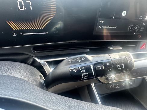 Used 2026 Kia Carnival FWD image 18