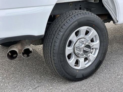 Used 2024 Ford F350 XLT image 31