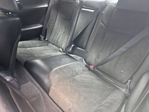 Used 2015 Dodge Challenger R/T Scat Pack w/ Scat Pack Appearance Package RWD image 14