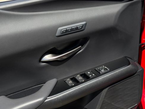 Used 2023 Lexus UX 250h F Sport FWD image 13