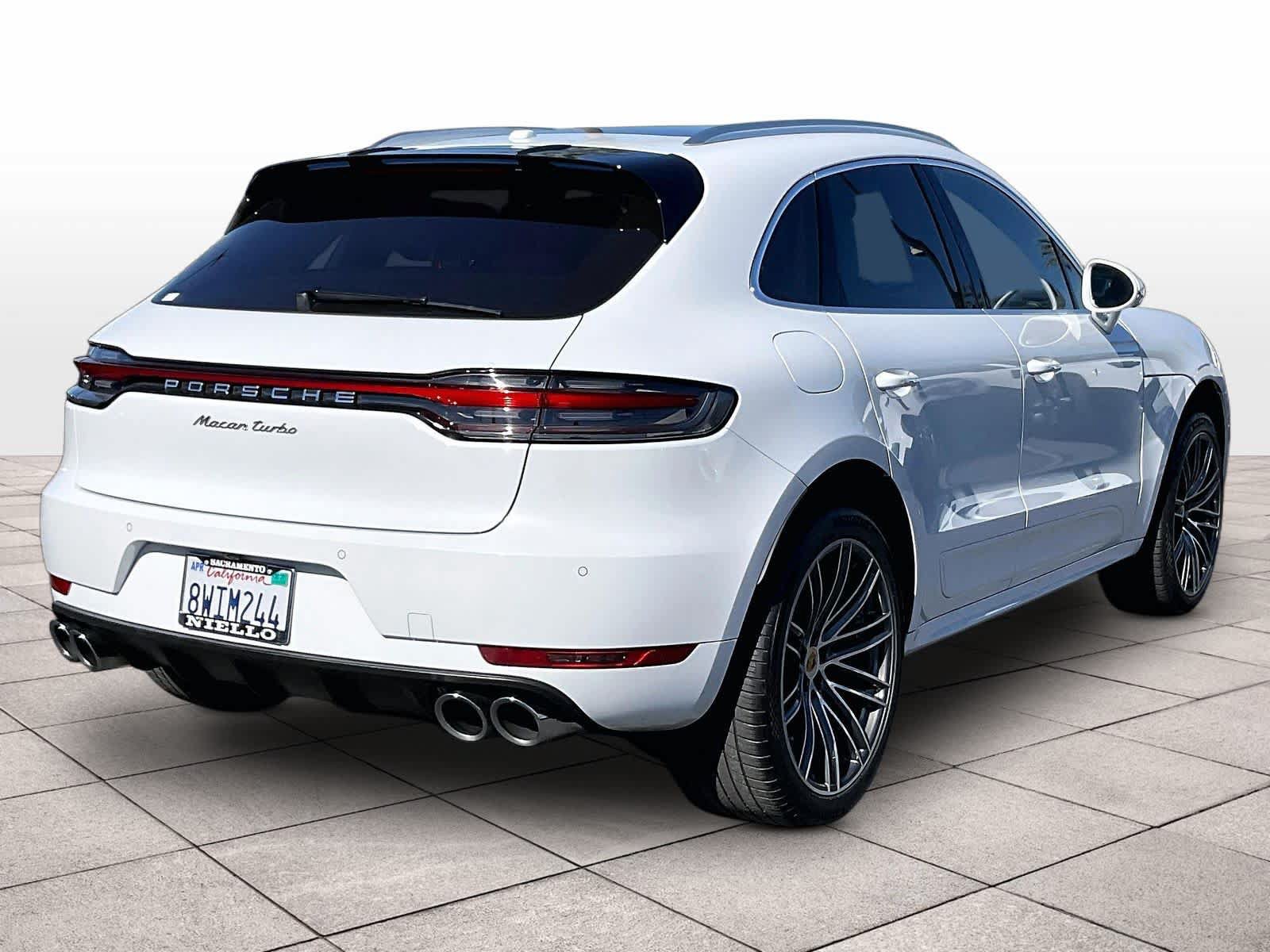 Used 2021 Porsche Macan Turbo AWD/4WD image 17