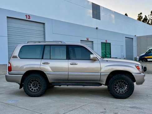 Used 1999 Lexus LX 470 4WD image 18