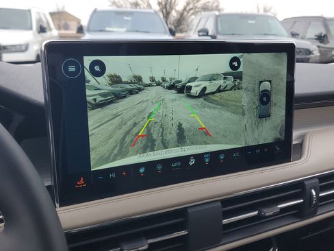 New 2026 Lincoln Corsair Premiere image 21