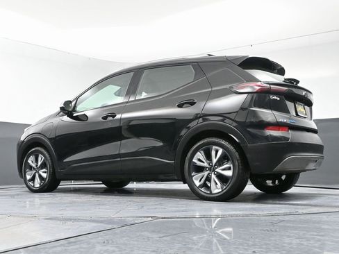 Used 2023 Chevrolet Bolt EUV LT w/ Convenience Package image 51