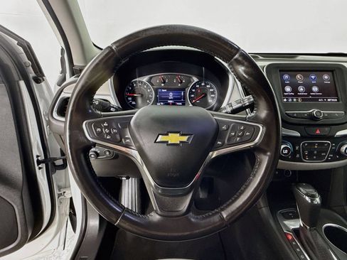 Used 2021 Chevrolet Equinox LT AWD/4WD image 13
