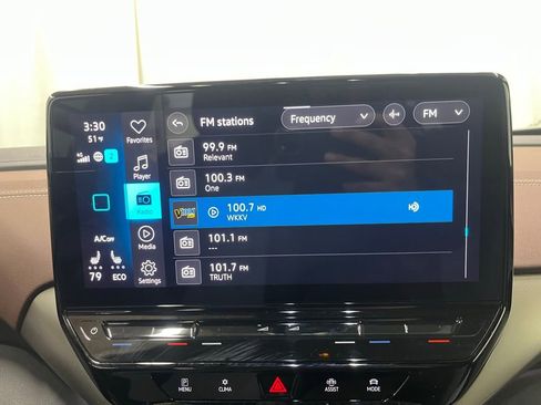 Certified 2023 Volkswagen ID.4 Pro image 15