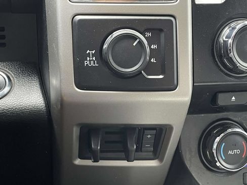 Used 2017 Ford F350 Lariat w/ Lariat Ultimate Package AWD/4WD image 20