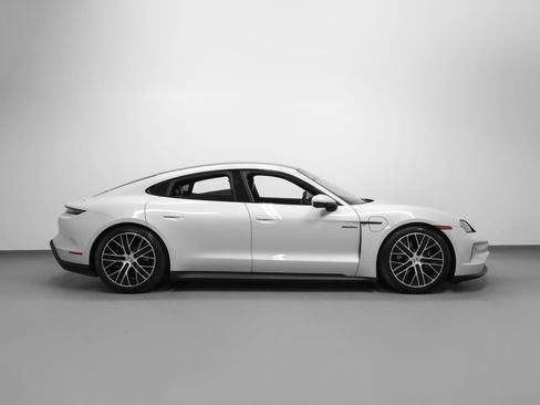 Certified 2025 Porsche Taycan AWD/4WD image 13