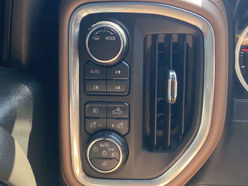 Used 2020 Chevrolet Silverado 2500 High Country w/ Z71 Off-Road Package AWD/4WD image 33