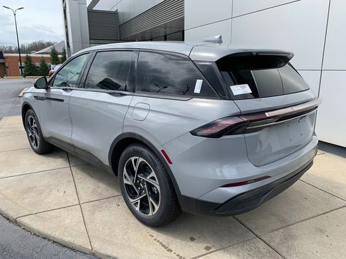 New 2026 Lincoln Nautilus Premier w/ Equipment Group 102A AWD/4WD image 10