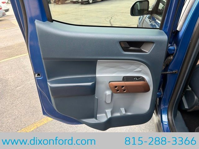 Used 2023 Ford Maverick Lariat w/ Lariat Luxury Package FWD image 24