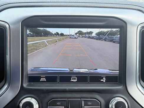 Used 2021 GMC Sierra 1500 Elevation w/ Preferred Package AWD/4WD image 10