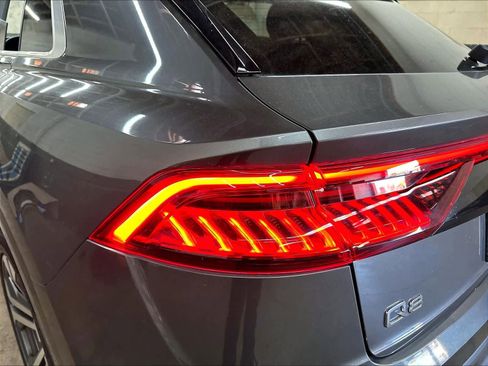 Used 2019 Audi Q8 Prestige w/ Adaptive Chassis Package AWD/4WD image 31