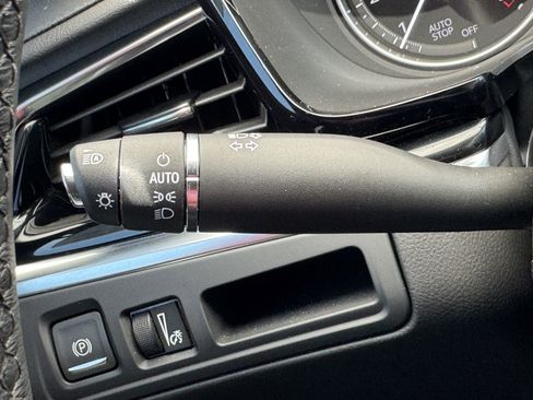 New 2025 Cadillac XT6 Luxury image 29