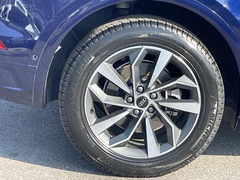 Certified 2023 Audi Q5 2.0T Prestige AWD/4WD image 9