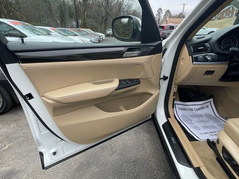 Used 2012 BMW X3 xDrive28i image 16