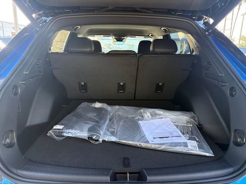 New 2026 Chevrolet Equinox EV RS image 9