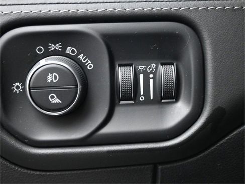 Used 2020 RAM 1500 Limited image 20