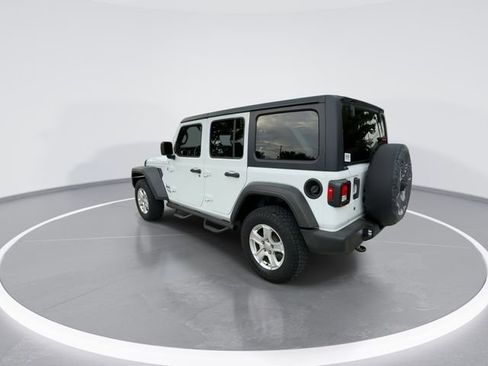 Used 2018 Jeep Wrangler Unlimited Sport S AWD/4WD image 6
