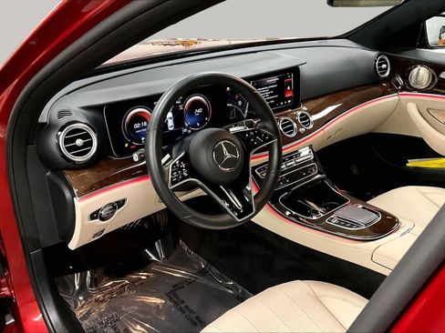 Certified 2023 Mercedes-Benz E 350 4MATIC Sedan image 18