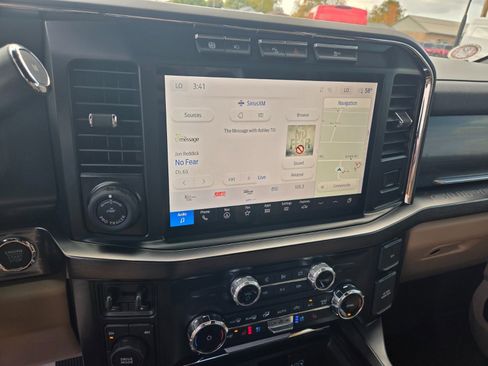 Used 2024 Ford F350 Lariat w/ Lariat Ultimate Package image 16