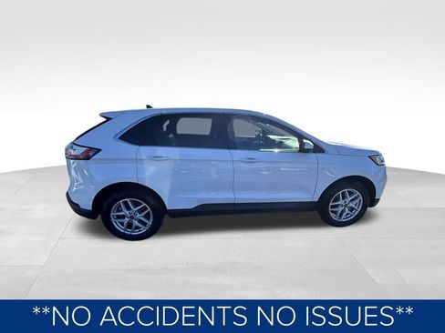 Used 2024 Ford Edge SEL image 3