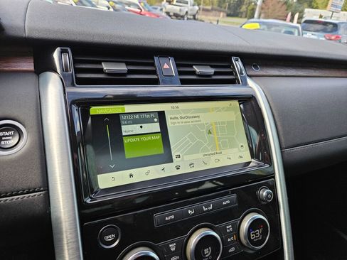 Used 2018 Land Rover Discovery HSE image 28