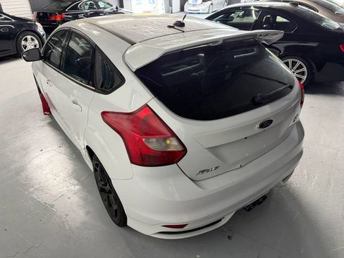 Used 2013 Ford Focus ST FWD image 2