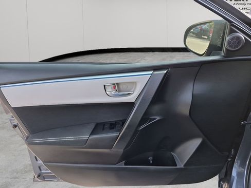 Used 2016 Toyota Corolla LE image 26