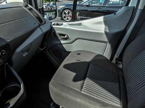 Used 2016 Ford Transit 150 XLT RWD image 18