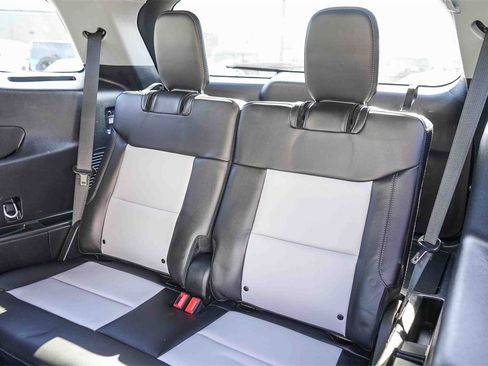 Used 2023 Ford Explorer XLT w/ Equipment Group 202A image 23