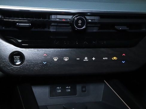 Certified 2026 Nissan Murano SL AWD/4WD image 30